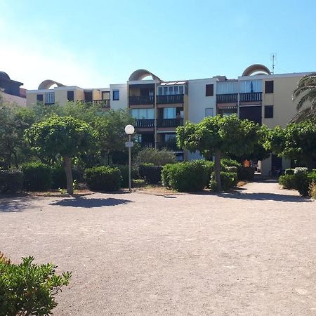 Studio cabine avec jardinet à 30 m de la plage, au calme. Gruissan Exterior foto